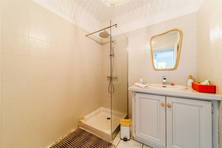 Les salles de bains, photo 1
